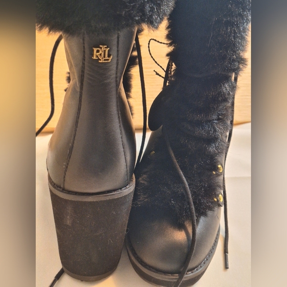 Ralph Lauren Black Leather Faux Fur Lined Wedge Ankle Boots Women's Size 6.5B - Picture 9 of 13